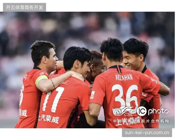 上海海港因外援伤病潮将调整战术，启用本土年轻球员稳固防守成为下半赛季的首要任务